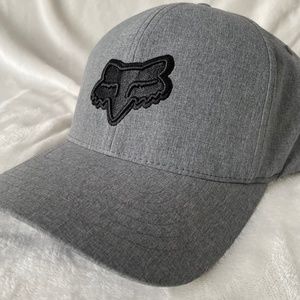 FOX Racing Gray w/ Black Logo Flex Fit Hat L-XL